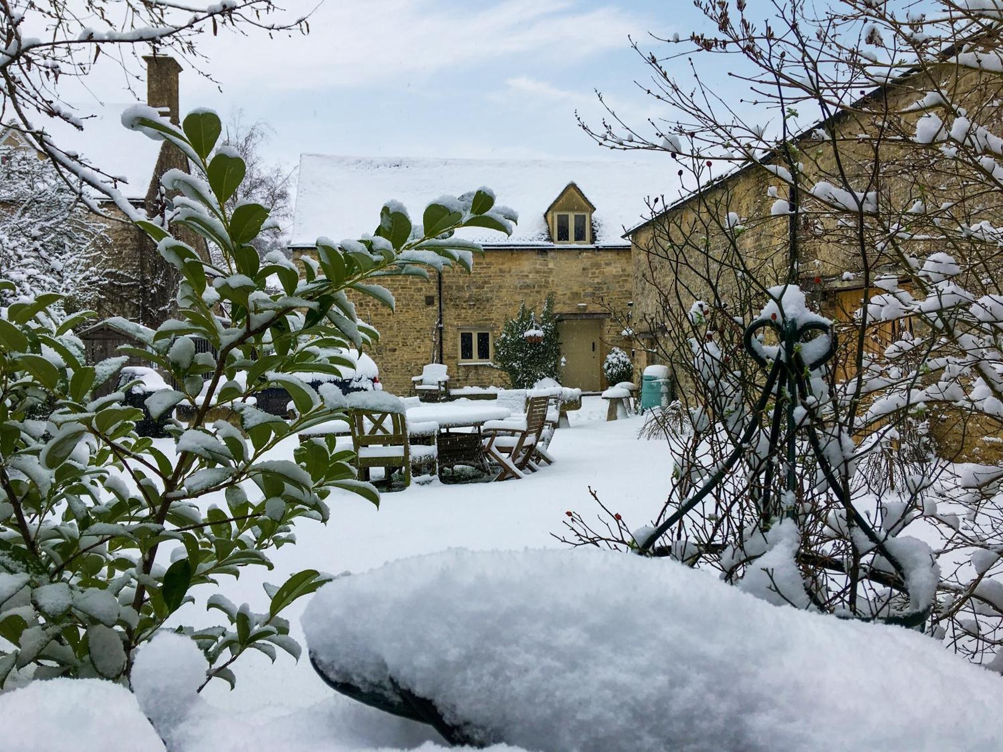 Villa Flowers Barn Daglingworth Exterior foto